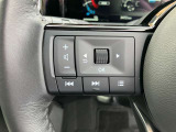 オーデイオやナビのコントロールができるスイッチ、運転中は手を放さず手元で操作可能なんです!