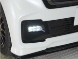 ◆フォグライト◆ 霧などの悪天候時、自車の位置を示すとともに前方や路肩が見えずらい時、近い位置をワイドに照らしてくれます