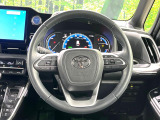 【純正革巻きステアリング】上質な革を使用することで、手にしっかり馴染みとても運転しやすいハンドルです♪