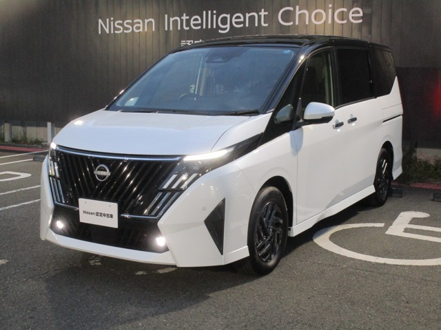 セレナ 1.4 e-POWER ハイウェイスターV