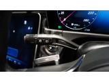 メルセデスジャパンが定めるサーティファイドカー(認定中古車)として登録を致しますので、納車時にはタイヤやバッテリー等も規定以下の数値であれば、整備代金を頂かず、無償で交換となります。ご安心下さい。