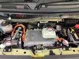 ホンダスタッフがしっかり整備して保証付きにてお渡し致します。エンジンルーム&室内ルームともにクリーニング済みで清潔です。快適なドライブをお楽しみください。