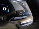 オートライト機能装備です!車外の明るさに応じて、自動的にライトの点灯・消灯をしてくれます♪