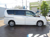 納車時に整備をさせていただきます。もちろん全車12ヶ月の保証・走行距離無制限・全国の日産ディラーで保証が可能です。有料にはなりますが保証延長の『ワイド保証プレミアム』もございます。