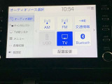 ディスプレイオーディオを装備。スマホとクルマをつなぐことでいろんなサービスが楽しめます。