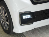 ◆フォグライト◆ 霧などの悪天候時、自車の位置を示すとともに前方や路肩が見えずらい時、近い位置をワイドに照らしてくれます