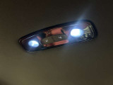 後方車内灯。