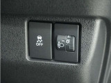 ◆VSA◆横滑り防止装置が装備されています。コーナーリング時の横すべりを抑える機能と、車両の急激な挙動変化を抑える機能で、安定した走行を実現しています。運転に安心とゆとりが出来ます。