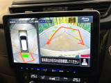 【アラウンドビューモニター】専用のカメラにより、上から見下ろしたような視点で360度クルマの周囲を確認することができます☆死角部分も確認しやすく、狭い場所での切り返しや駐車もスムーズに行えます。