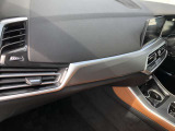 車両の詳細、ご質問につきましては、営業スタッフまでお気軽にご連絡下さいませ。遠方のお客様には実車の詳細動画送信も承ります。お問合せをお待ち致しております。