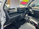 ☆カートピアキクチは九州運輸局認証工場完備です!在庫車両は主に商用車などをメインとして揃えています!販売から整備、板金塗装、車検までお車の事なら全てお任せ下さい!お問合せお待ちしております☆