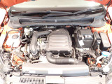 1.0L TSIエンジン搭載!DSGトランスミションとの組み合わせで、爽快な走りを思いのままに楽しめます。