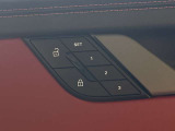経験・知識豊富なセールススタッフと、熟練のサービススタッフがご案内致します。