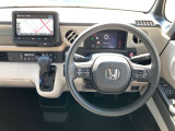 握りやすいハンドルで運転しやすいです!