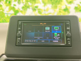 FM・AM、CD、Bluetooth Audioのほか、iPodやSDなど複数の音源メニューを表示。使いたい項目を画面から選びやすく、普段お使いの音楽ソースに合わせて活用できます。