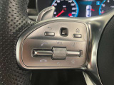 メモリー付きパワーシートが装備されている車両はシートの位置・ドアミラーの角度・ハンドルの位置を3名まで記憶出来ます。