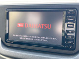 【純正ナビ】人気の純正ナビを装備しております。ナビの使いやすさはもちろん、オーディオ機能も充実!キャンプや旅行はもちろん、通勤や買い物など普段のドライブも楽しくなるはず♪