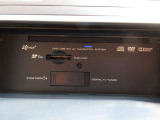 DVD再生やSDカードに対応したKENWOODナビを装備。音楽や映像も楽しめ、ドライブをより快適に演出してくれる装備です。