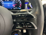 メモリー付きパワーシートが装備されている車両はシートの位置・ドアミラーの角度・ハンドルの位置を3名まで記憶出来ます。