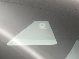 【ホンダセンシング】走行中に前方の車両等を認識し、衝突しそうな時は警報とブレーキで衝突回避と被害軽減をアシスト。より安全にドライブをお楽しみいただけます。