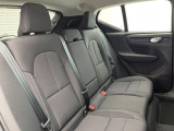 VOLVOのシートは人間工学に基づいた設計となっており、長時間の運転でも疲れにくいと定評があります。当店ではモデルによりもご用意しておりますので、ぜひ座り心地をご体感ください。