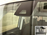 トヨタ中古車「まるごとクリーニング」施工済。外装はもちろん内装はシートを外して見えない所まで徹底洗浄しています。