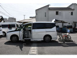 セレナ 2.0 XV チェアキャブ リフタータイプ 4WD 