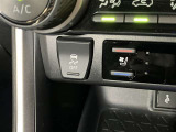 暑い夏はヒンヤリ!寒い冬はポカポカ!シートが快適に!運転席・助手席に付いています!