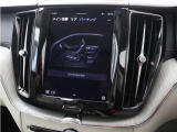ルーフにあるボタンは、車両が始動しない場合、パンクした場合、または事故に遭った場合などの緊急時に支援の要請に使用できるため、安心感を高めることができます。