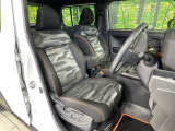運転席シート廻りは使用感も少なく、良好な状態となっています。丁寧に使われていたことがよくわかりますね。