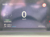 視認性の高いシンプルなメーター。