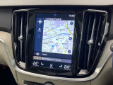 【9インチタッチスクリーン純正HDDナビ】「Apple Car Play」「Android Auto」対応のボルボ先進ナビゲーション「SENSUS」。最新地図データへ無料更新してお渡しします。