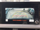 【バックモニター】バックカメラが装着されています。車庫入れが苦手な方もこれがあれば安心ですね