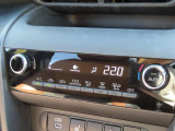 ブルートゥースに接続すれば、スマホに入れている音楽が聞けたり運転中に電話がかかってきてしまった場合もハンドルから電話を取ることができます!