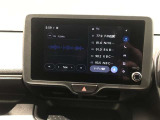 ディスプレイオーディオを装備。スマホとクルマをつなぐことで、これまでのナビに加えて、いろんなサービスが楽しめます。