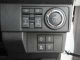 両側電動のスライドドアで楽々スムース!運転席からも開閉の操作もできます♪キーのスイッチひとつで自動開閉できる便利な機能もついてます♪
