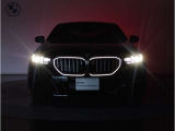 ☆BMWの代名詞とも言える【キドニーグリル】一目見ただけでBMW車であると認識できる確固たるアイコンとして存在感を放ちます☆