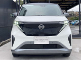 アダプティブハイビームアシスト装備。前方検知カメラで先行車や対向車のライト等を検知すると、ハイビームで走行していても自動でロービームに切り替わるので、ハイビーム走行頻度を高め、安全運転をサポート!