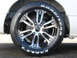 タイヤ&ホイールはDelf02 17インチAWにナスカータイヤ215/60R17をインストール!