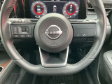 ステアリングスイッチも付いておりますので、運転中でも音量の変更など可能です。