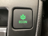 ★ECONスイッチ★ エコドライブを加速しよう!スイッチをONにすると、運転の仕方によるロスを抑え込み燃費をよくするようクルマが頑張ります(*^ー^*)燃費向上にチャレンジ♪