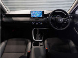 ◆インテリアパネル◆視界広々で非常に運転しやすくロングドライブでも疲れを感じさせないすっきりとまとまったインパネ周りです。