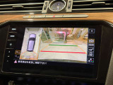 360&deg;カメラを搭載!さらにバックカメラにガイド線を表示!これならまっすぐ駐車もお手の物です!