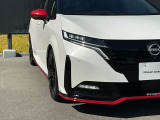 【LEDヘッドランプ】鮮やかな白色光で、クリアな視界を確保するLEDヘッドランプを装備しています。
