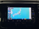 ディスプレイオーディオやカーナビは、現代のドライブにおいて欠かせない装備のひとつです。初めての場所でも迷いにくく、快適なルート案内で運転をサポートします。移動中のエンターテインメント性も高まります。
