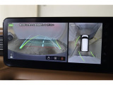 車両を上から見たような映像表示するパノラミックビューモニター付き!
