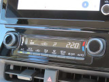 オートエアコンで車内はいつでも快適です♪