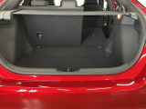 明るく、視認性に優れたメーターで安全運転や燃費管理、車両点検などに役に立つ機能があります ※一部の車種には該当しないものもございます
