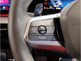 【アクティブクルーズコントロール】先行車との車間距離を維持しながら自動で加減速を行い走行をサポートしてくれる優れもの。車両停止や再加速も行うので渋滞時の運転負荷の軽減にも貢献します!