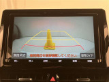 『バックモニター』を装備!駐車の際の、サポートツールとしてとっても便利!駐車が苦手な人、バックに自信がない人、だけでなく、皆さんに便利!でも、それだけに頼るのは危ないですね。